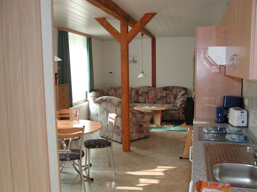 Ferienwohnung Muelli باد فرانكنهاوزن الغرفة الصورة